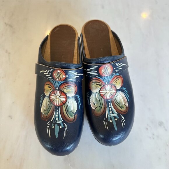 Handpainted Holie Made in Sweden Wooden Clogs with‎ Navy Leather Floral Size 7 - Picture 6 of 8